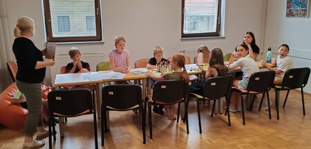 Prvi teden počitniškega varstva v KMC Ravne uspešno zaključen